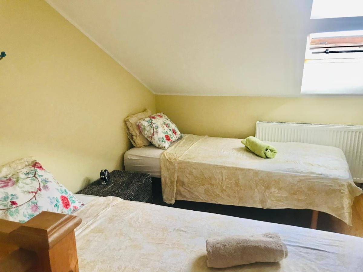 טאלין Cozy City Penthouse Apartment, Free Parking מראה חיצוני תמונה