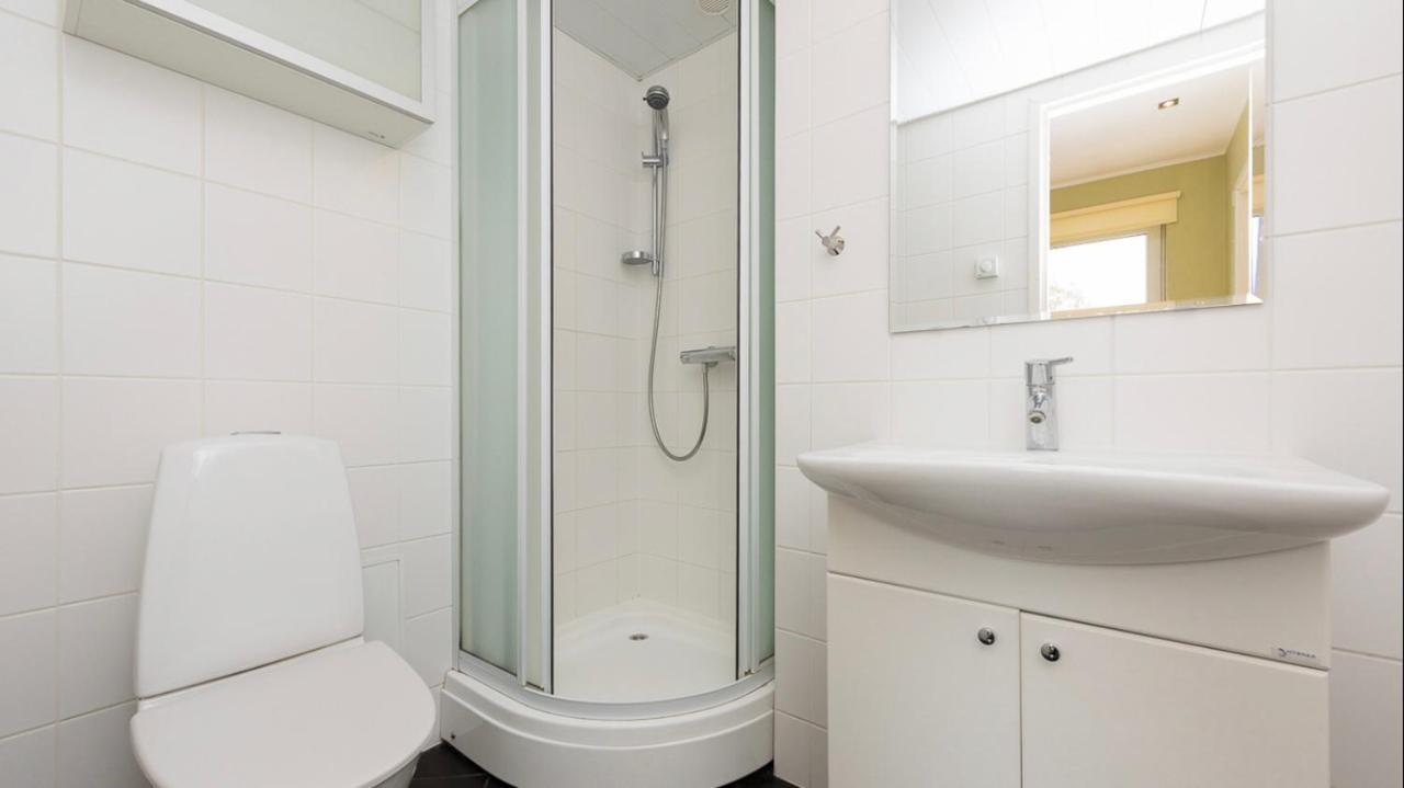 טאלין Cozy City Penthouse Apartment, Free Parking מראה חיצוני תמונה